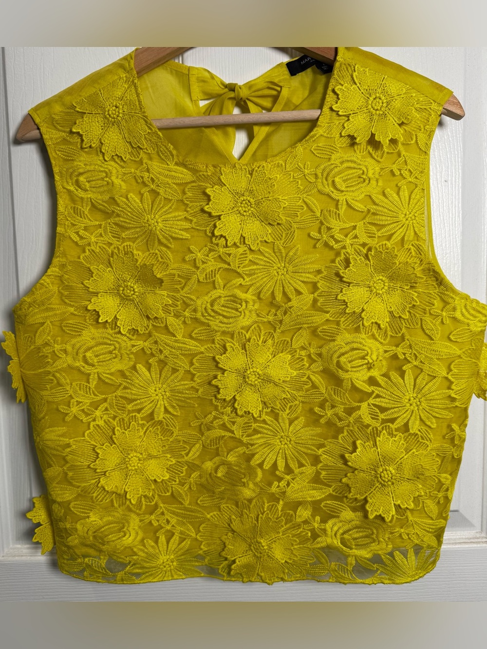 Marc New York Andrew Marc Yellow Floral Lace Sleeveless Top Size Medium